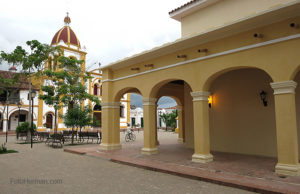 Foto iglesia en Monpox