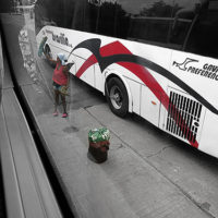 Foto vendedor ambulante