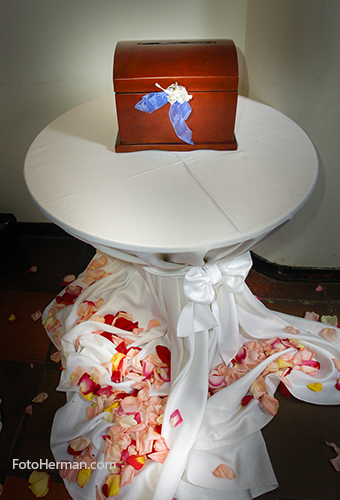 Baúl para lluvia de sobres en boda