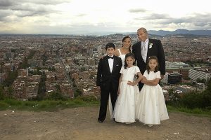 Grupo familiar novios de cuerpo entero