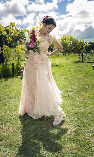 Foto novia cuerpo entero con ramo