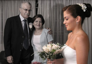 Novia con sus padres