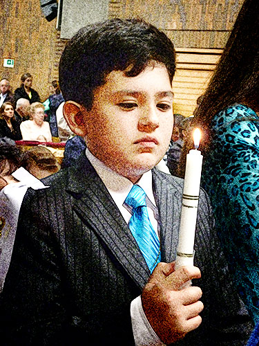Niñ{o Primera Comunión en Iglesia