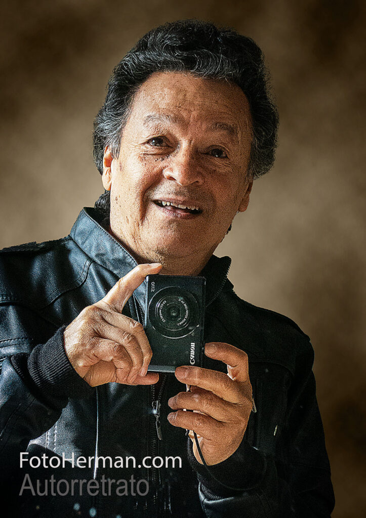 Auotrretrato fotógrafo en espejo