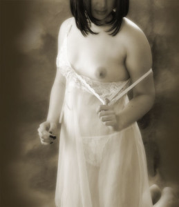 Foto desnudo artistico sepia